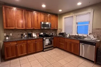 18 Homer St #1