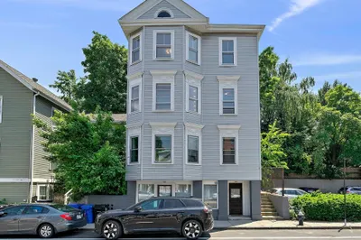 98 Boylston St #3 1