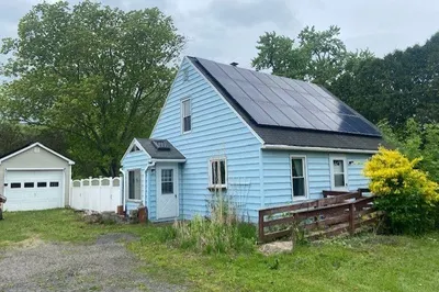 109 Stratton Rd 1