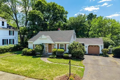 23 Bellevue Avenue