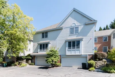 1115 Beacon St #11