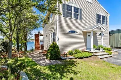 64 Rocky Neck Ave #A 1