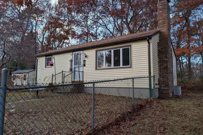 5 Trask Rd 1