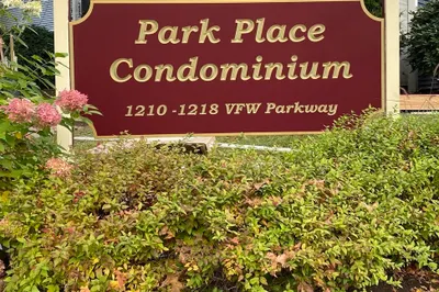 1216 Vfw Pkwy #43 1