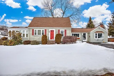186 Carroll Ave