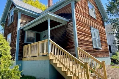 9 Warren St #1 1
