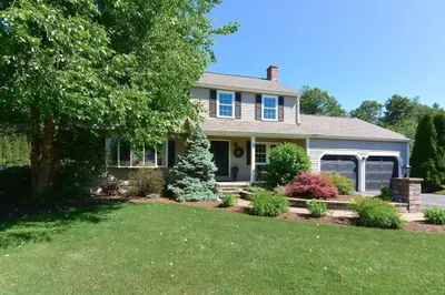7 Brastow Drive 1
