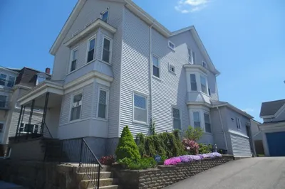 27 Gagnon St #2