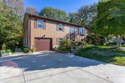 8 Tower Hill Rd