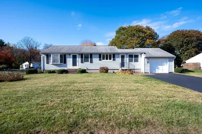 30 Falmouth Dr 1
