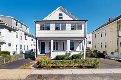 147 Langdon Ave #1