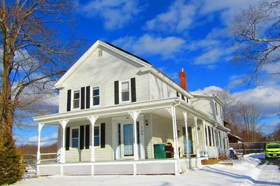 109 Pleasant Street 1