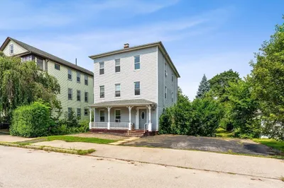 18 Fairbanks St