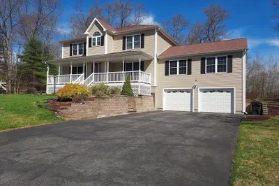 71 Eagle Dr 1