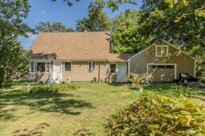 374 Crandall Rd