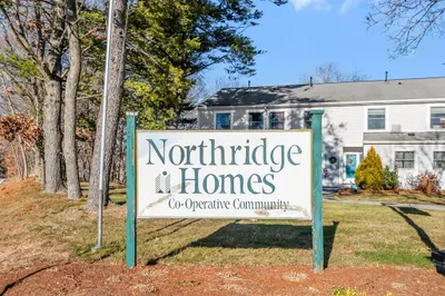 98 Northridge Rd #98
