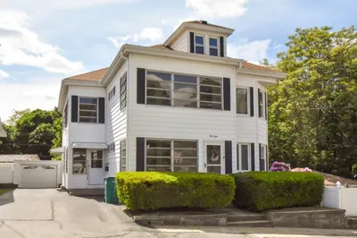 58 Saint Joseph Ave 1