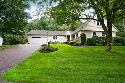 48 Lynnwood Ln 1