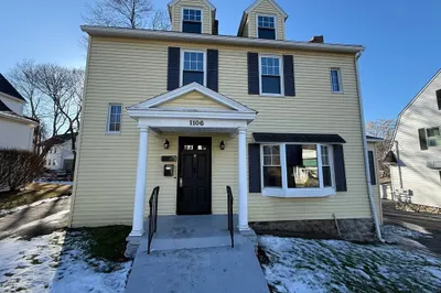 1106 Pleasant Street 1