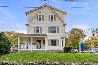 32 Fairview St #3 1