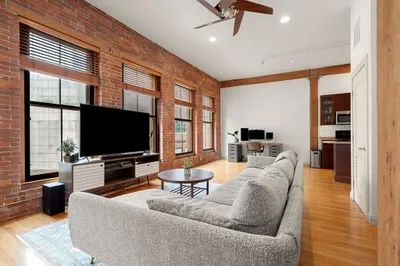 58 Prescott St #3