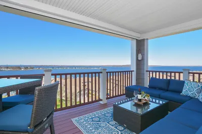 71 Starboard Drive #220