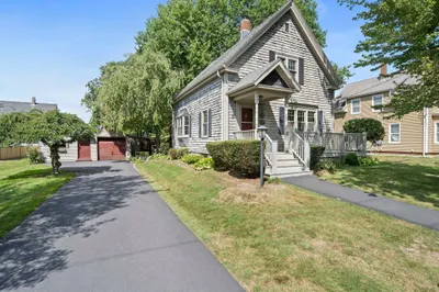 109 West Water St 1