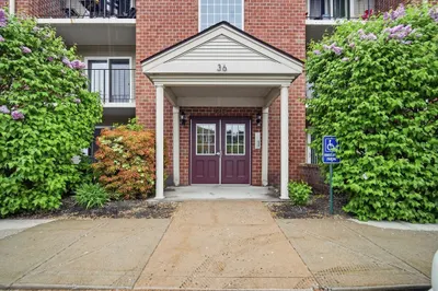 36 Maple Crest Cir #F 1