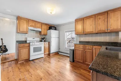 42 Jefferson St #3