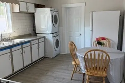 98 Maplewood Ave #2 1