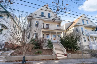 12 Spencer Ave #12