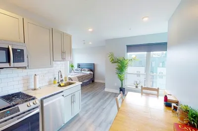 55 West 5th St #402