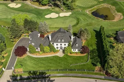 168 Country Club Way 1