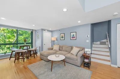 42 Eighth St #3315 1