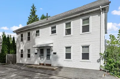 7-9 Oriental Court 1