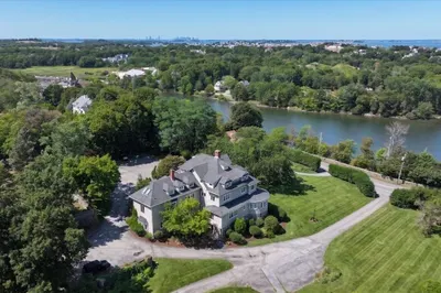 756 Jerusalem Road #4 1