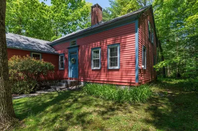 266 Turners Falls Rd 1
