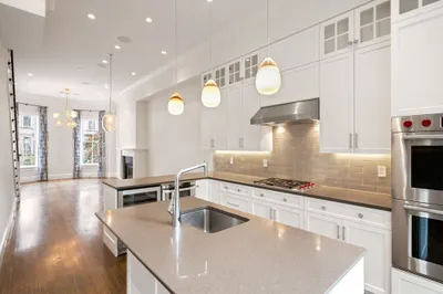 528 Columbus Ave #2
