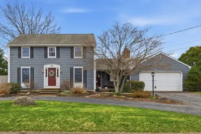 24 Kenyon Drive
