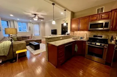 228 Commonwealth Ave #4