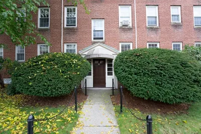 21 Englewood Ave #2