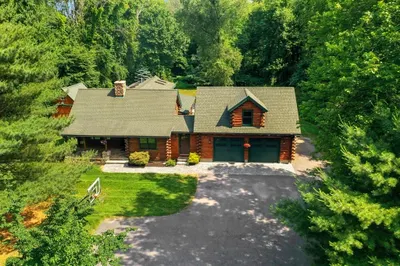 389 Kelly Road 1