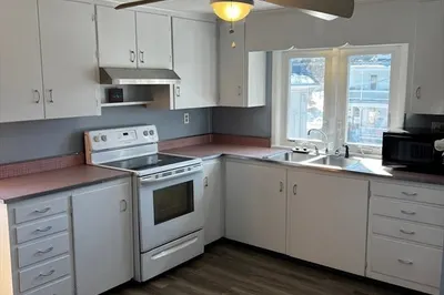 69 Everett St #3