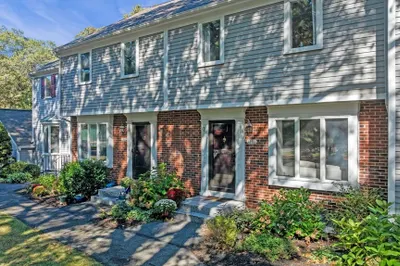 1303 Foxwood Cir #1303 1