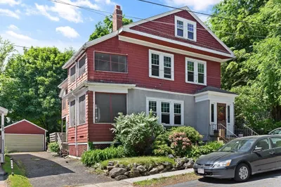 212-214 Maplewood St