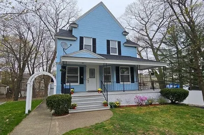 11 Brookside Ave