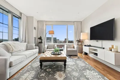 500 Atlantic Ave #15L 1
