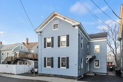 5 Carlton Street #2 1