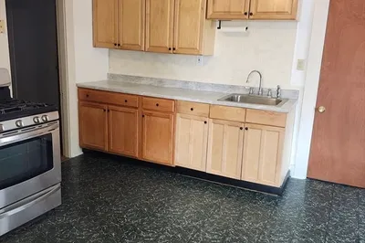 27 Dana Ave #3 1