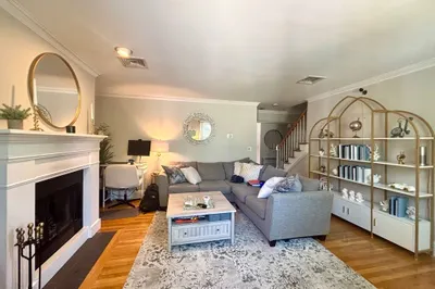 7 Pleasant St #9